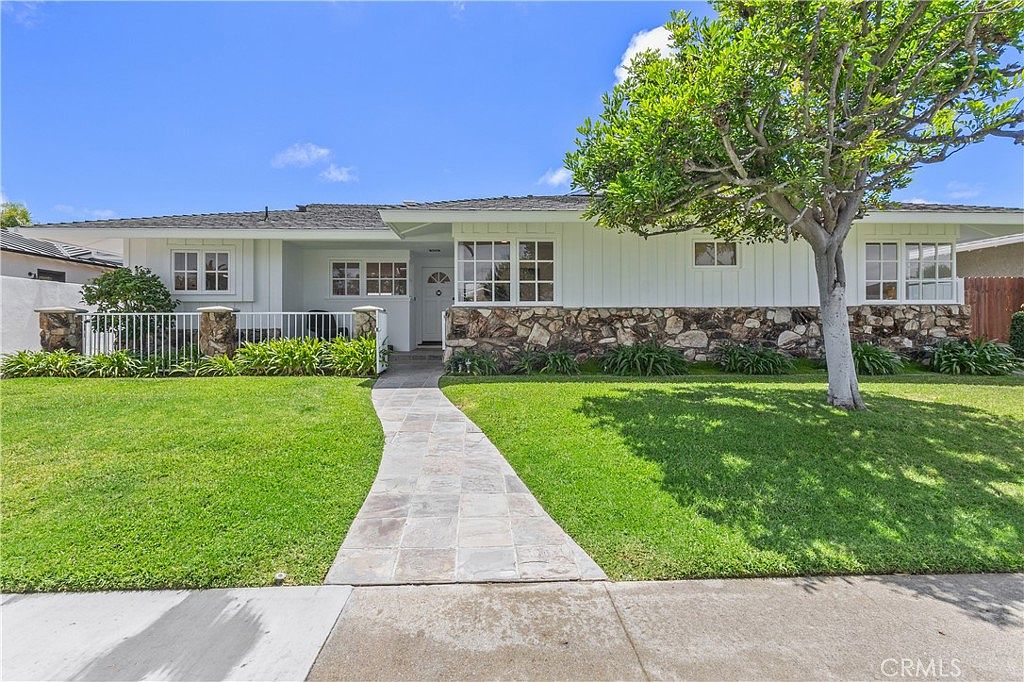 2045 Commodore Rd, Newport Beach, CA 92660 | Zillow