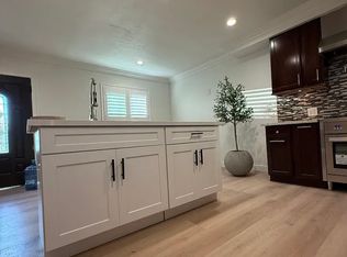 5384 Cambridge St, Montclair, CA 91763