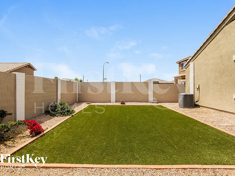 2635 W Tamarisk Ave — Photo 14