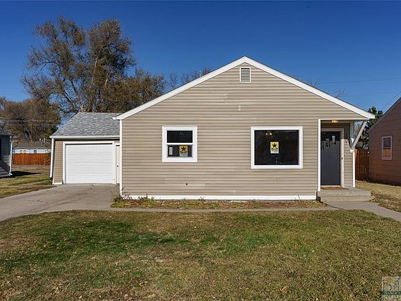 3rd image of 1607 Broadwater Ave