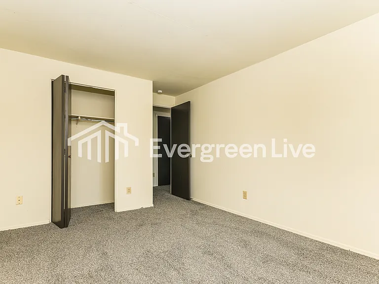 7939 Mount Hood Dr — Photo 13