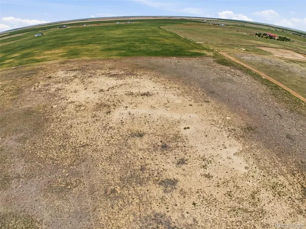 8 Timberlake Court, Byers, CO 80103
