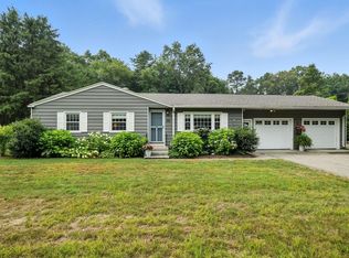 109 Yarmouth St, Longmeadow, MA 01106