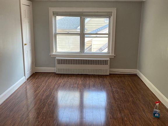 4th image of 6116 160th St Floor 2