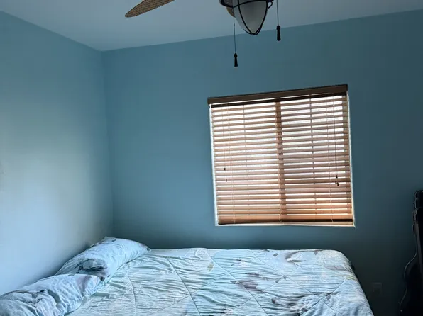 23831 Clara Pl, Canyon Lake, CA 92587