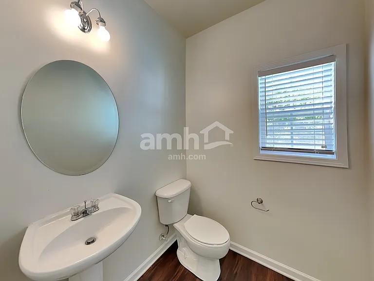 9839 Jeanette Cir — Photo 10