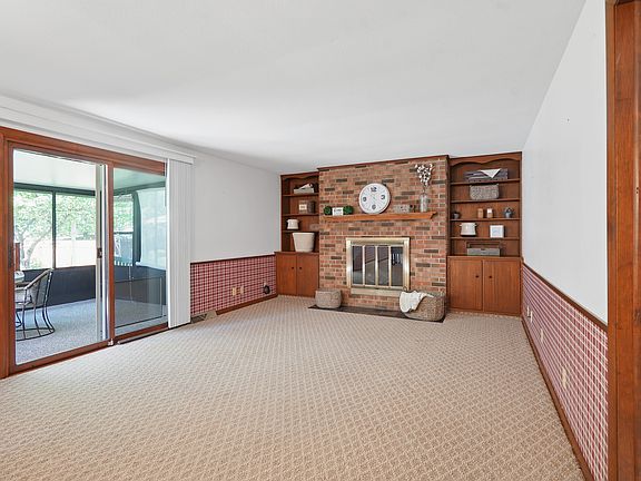 5th image of 619 Edgefield Dr