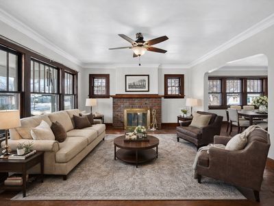 821 Douglas Ave, Des Moines, IA, 50313