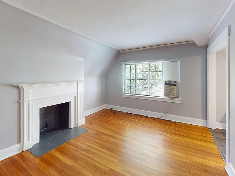 Flat 101 - Mariemont Square Flat 101 - Mariemont Square