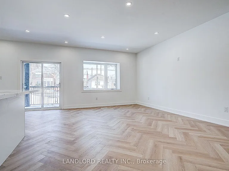 1146 Broadview Ave #1 — Photo 11