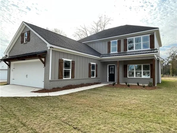 23 Summerbrook Loop, Smiths Station, AL 36877