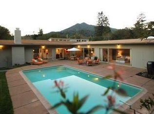 204 Goodhill Rd, Kentfield, CA 94904