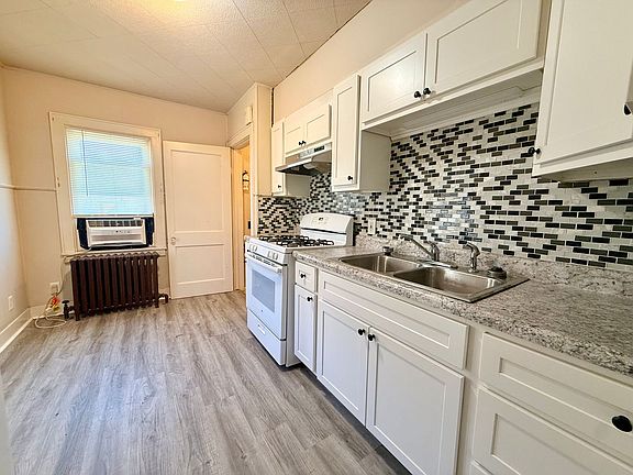 4th image of 3118 N Finnell Ave