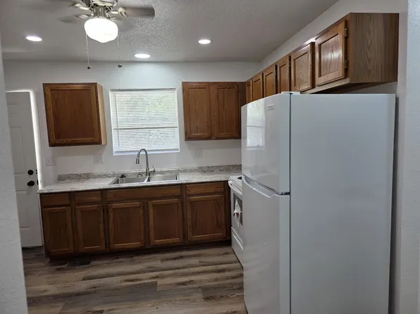 606 E State Route A #606, Archie, MO 64725