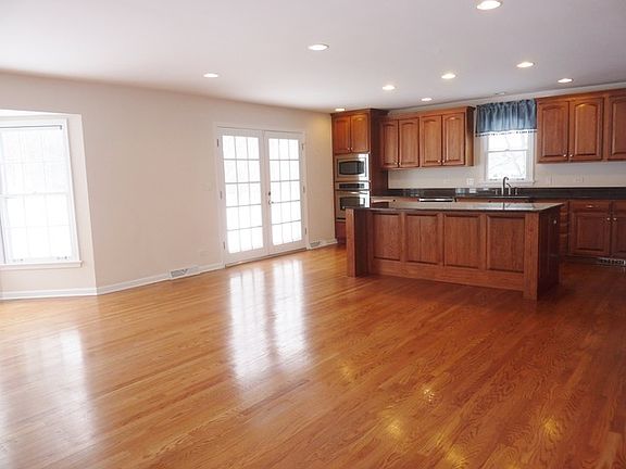 3rd image of 3661 N Duchess Ct