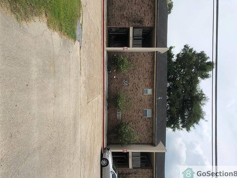 1st image of 2139 Highway 90 W #2