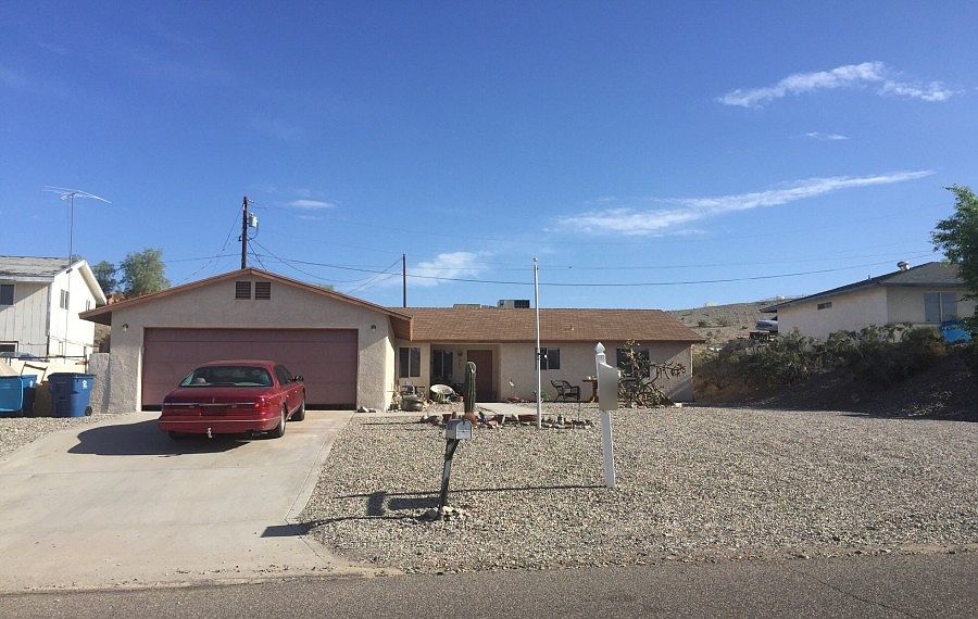 1st image of 2275 College Dr