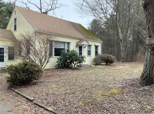 33 1/2 Mount Hygeia Rd, Foster, RI 02825