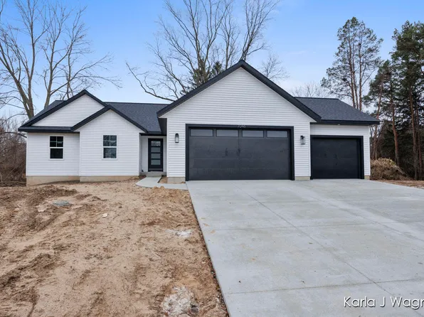 7046 Valley View Ct, Allendale, MI 49401