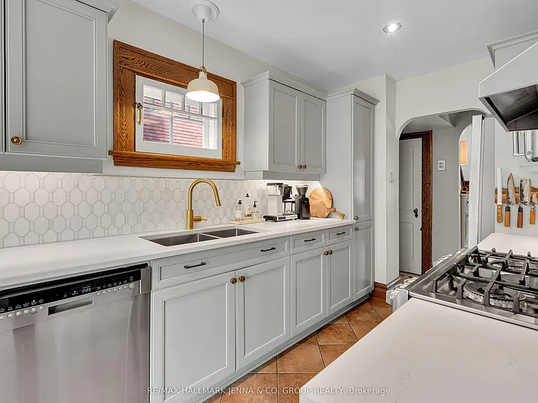 50 Willard St — Photo 20