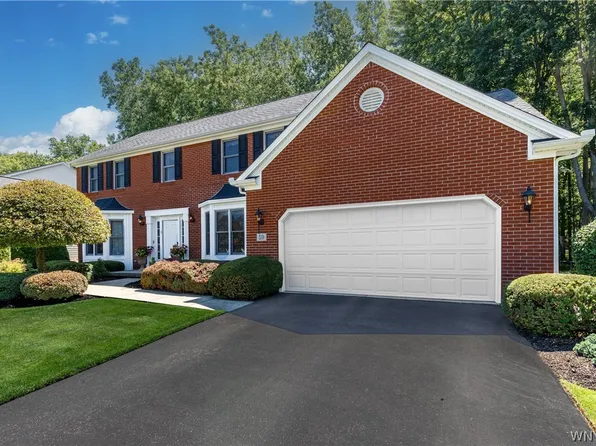 59 Lillyridge Dr, East Amherst, NY 14051