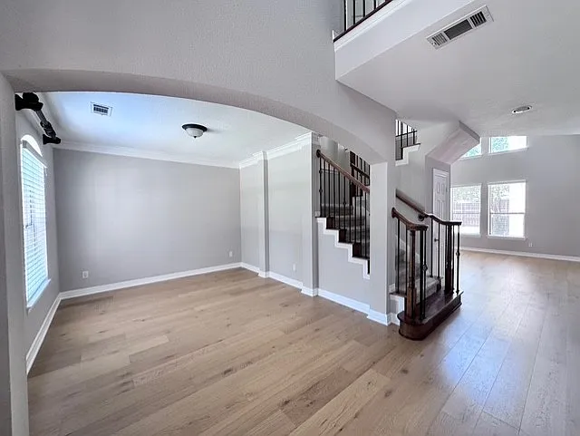 6504 Diamond Dr — Photo 3