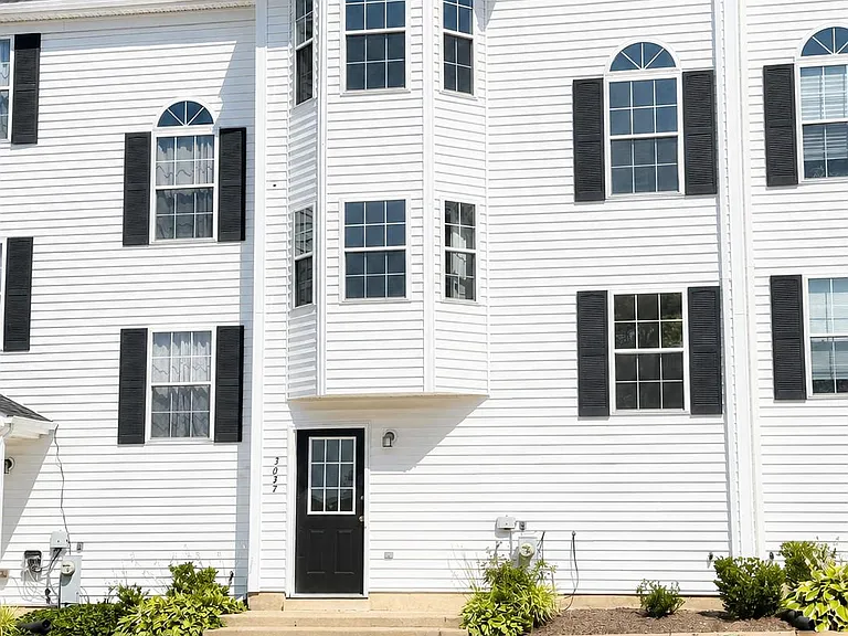 3637 Harbor Rd — Photo 1