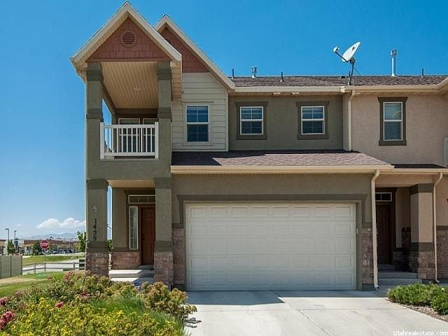 1st image of 1459 N La Palma Pl