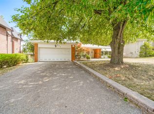 683 Conacher Dr, Toronto, ON M2M 3N4