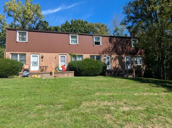 SJR Apartments, LLC 165-171 Elm St NE, 165-171 Elm St NE #169, Brewster, OH 44613
