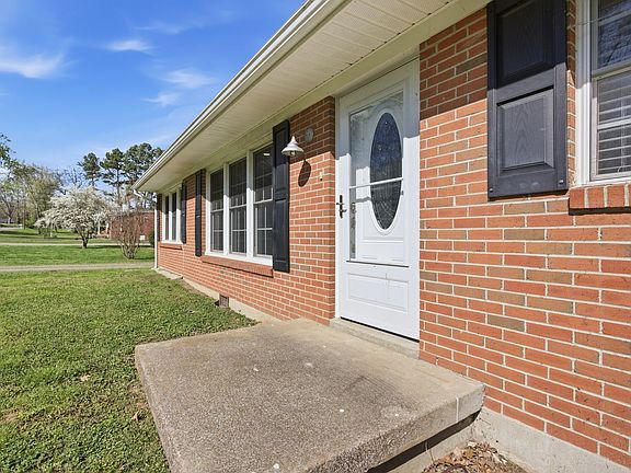 4th image of 755 Ashwood Ave
