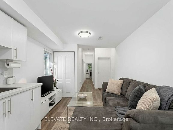 3rd image of 123 Lansdowne Ave Floor 2