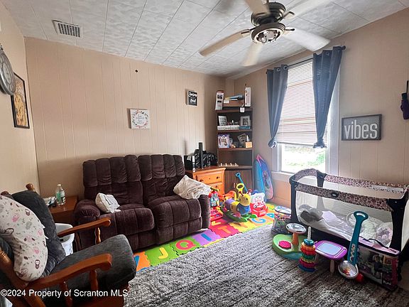 2nd image of 222 N 226 Bromley Ave #L-8