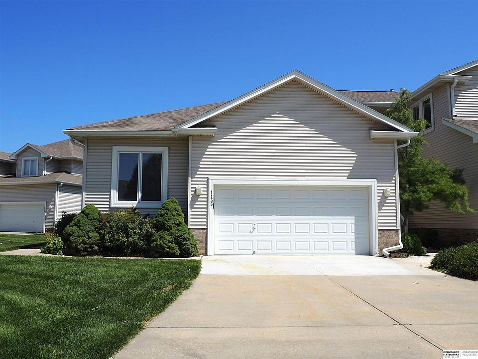 1st image of 1135 Waters Edge Ct