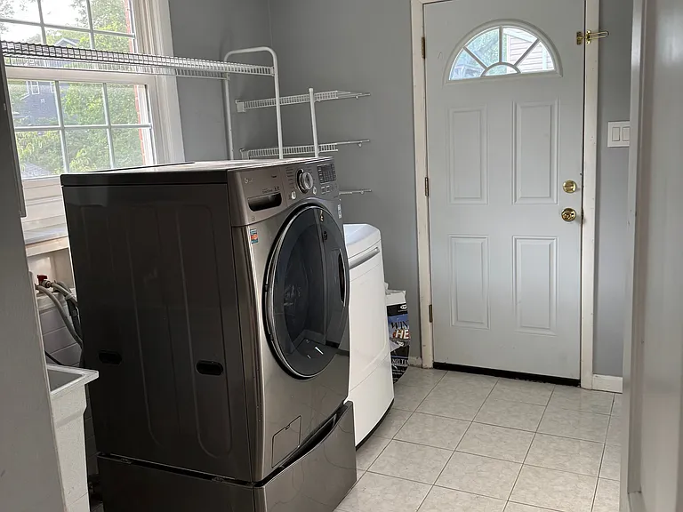2428 Drexel St — Photo 29