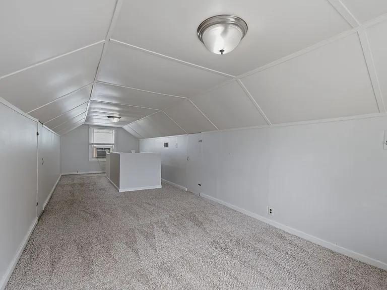 245 Thuss Ave — Photo 19