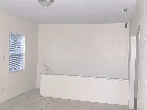 2nd image of 2049 Canal St APT 2