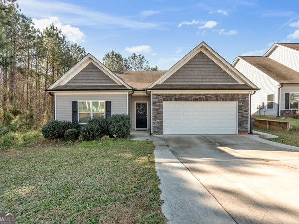 5 Hill Top Cir, Grantville, GA 30220