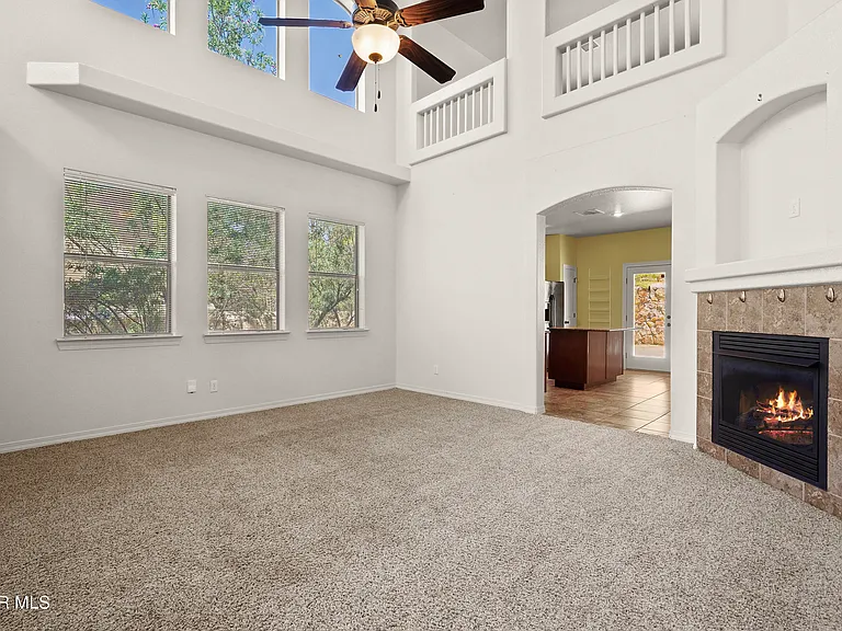 369 Emerald Acres — Photo 8
