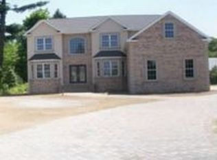 38 Hollywood Ave, Fairfield, NJ 07004