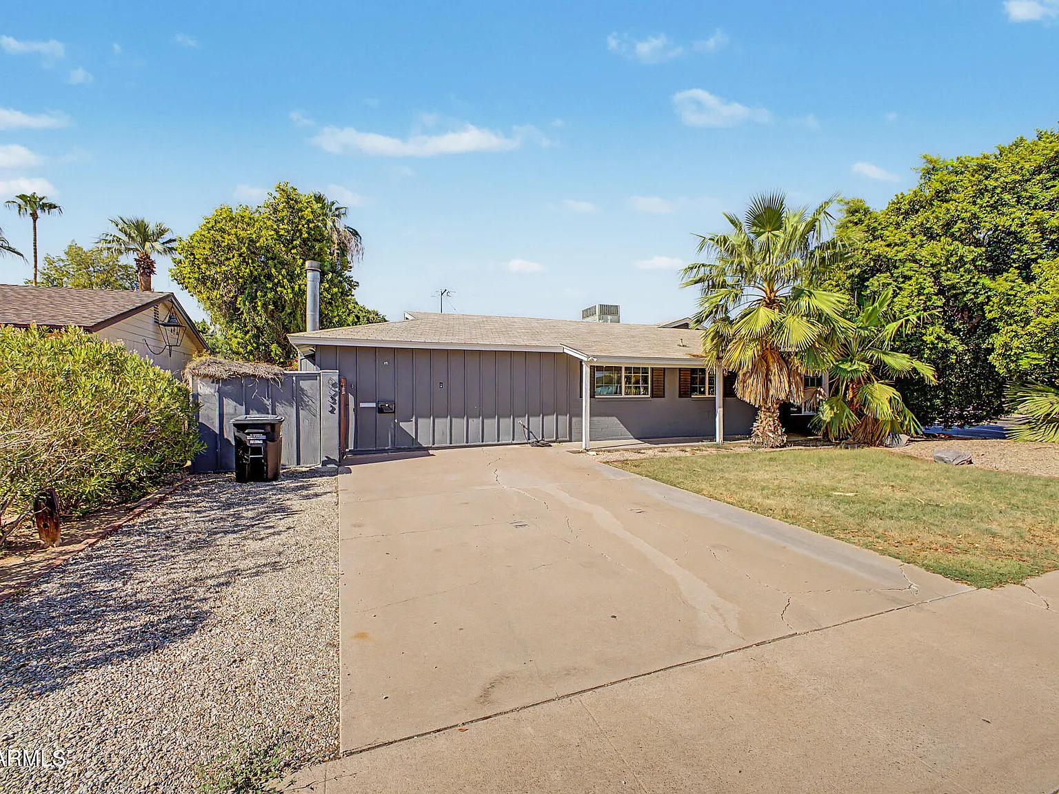 3 bed, 2.5 bath, 2040 sqft, $4,450 — Photo 2