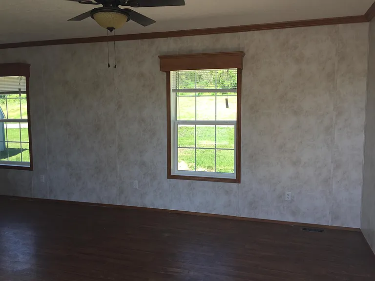 Hillcrest Crossing — Photo 14