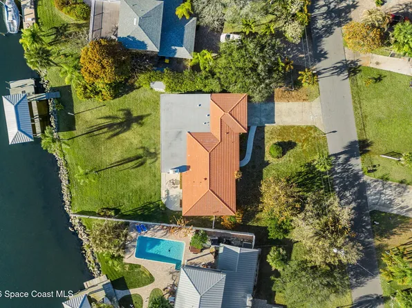 1470 Bay Shore Dr, Cocoa Beach, FL 32931