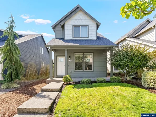 1704 Wood Duck St, Silverton, OR 97381