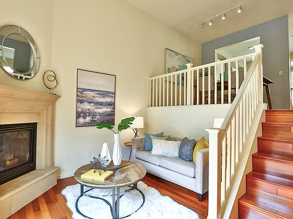 3rd image of 176 Stockwell Dr