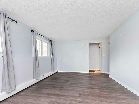 2nd image of 27-11 Stanton St #27