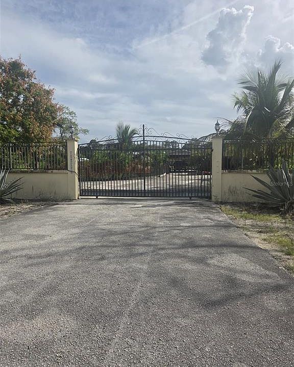 1st image of 1850 Panama Ave