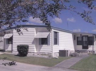 226 Pinewood Dr, Eustis, FL 32726