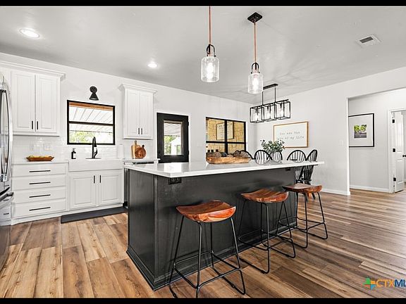 2nd image of 101 Private Road 830