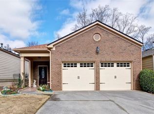 211 Oakleaf Dr, Acworth, GA 30102